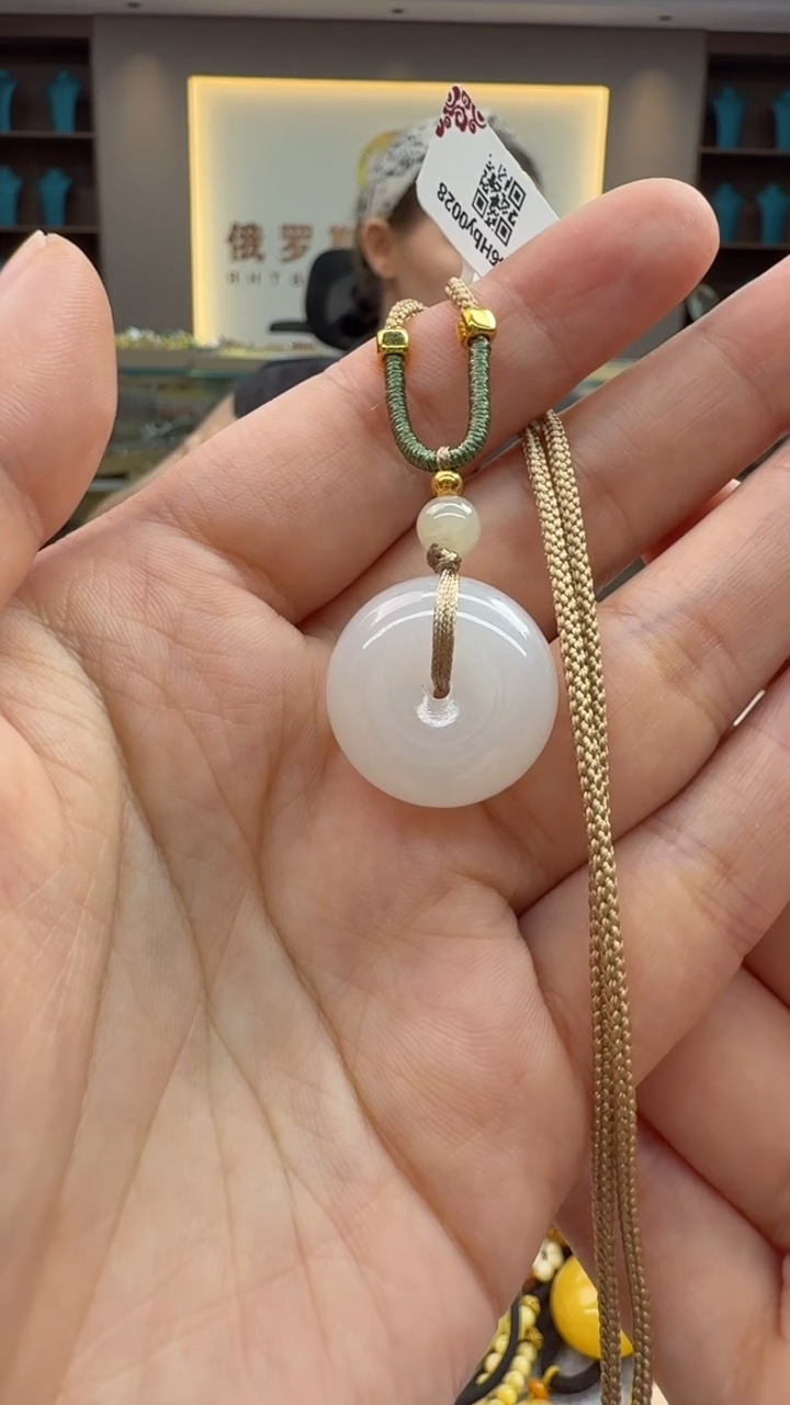 和田玉未镶嵌颈饰181秒拍号  假一罚三