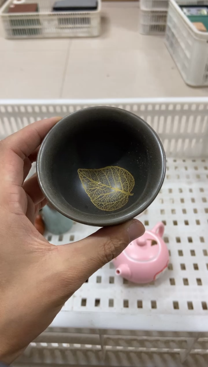 杯子瓷无运费险有瑕疵的摄影的产品有使用过的痕迹有点脏介意勿拍