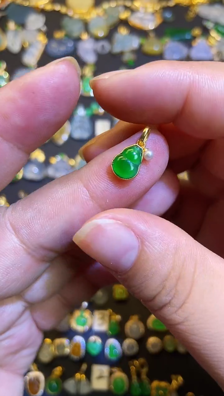 翡翠18K金镶嵌吊坠(不含链)1