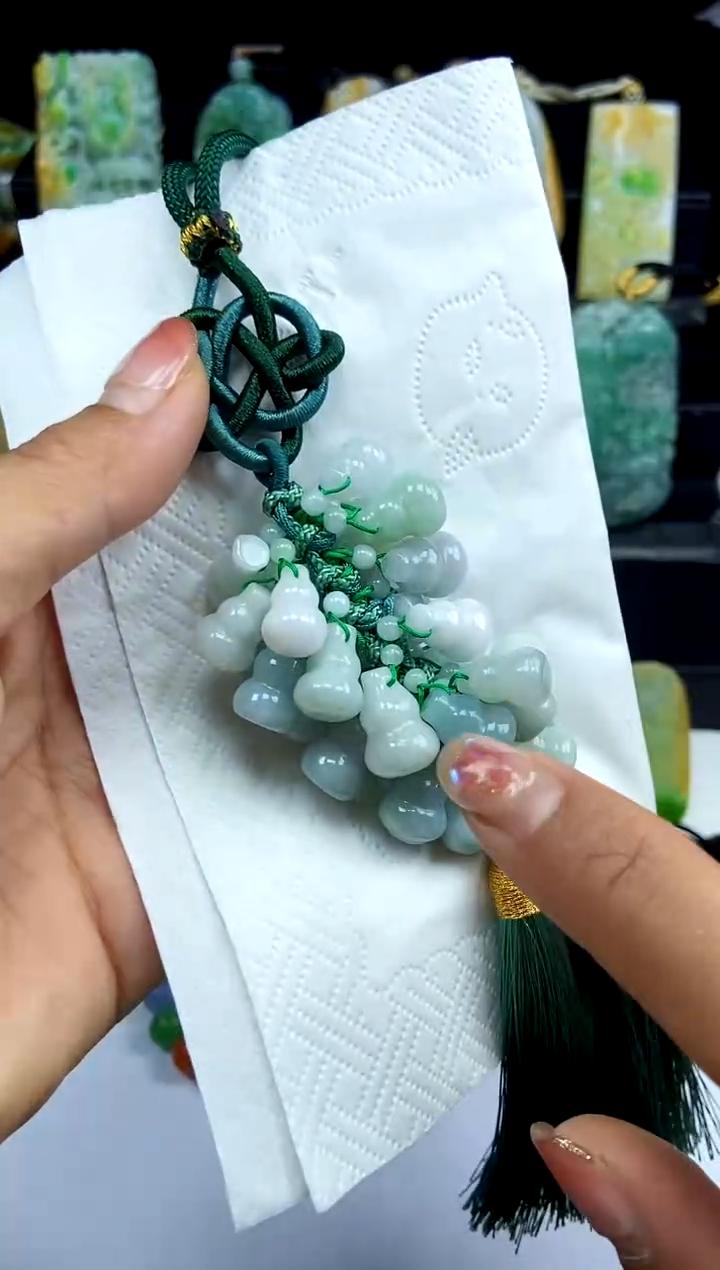 【闪购商品】翡翠颈饰未镶嵌翡翠A货