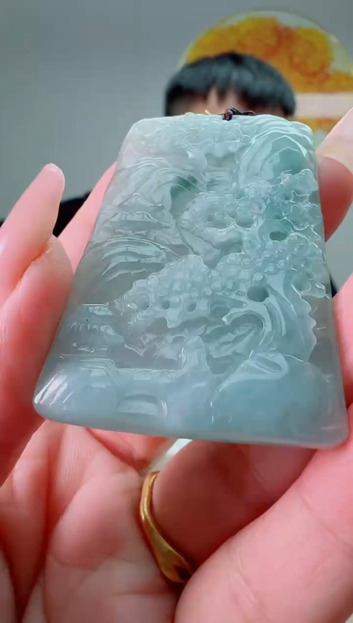 翡翠未镶嵌颈饰111111111111