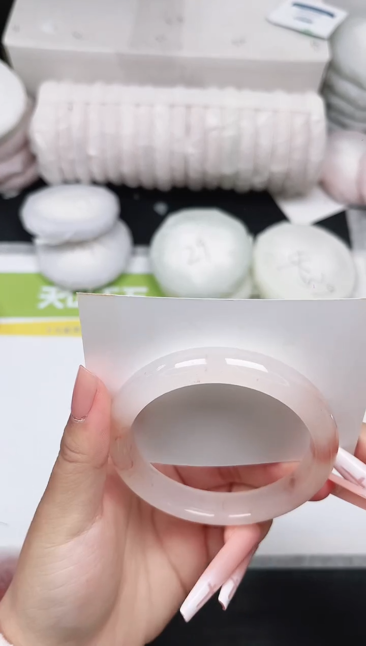 未镶嵌手镯石英质玉132-57