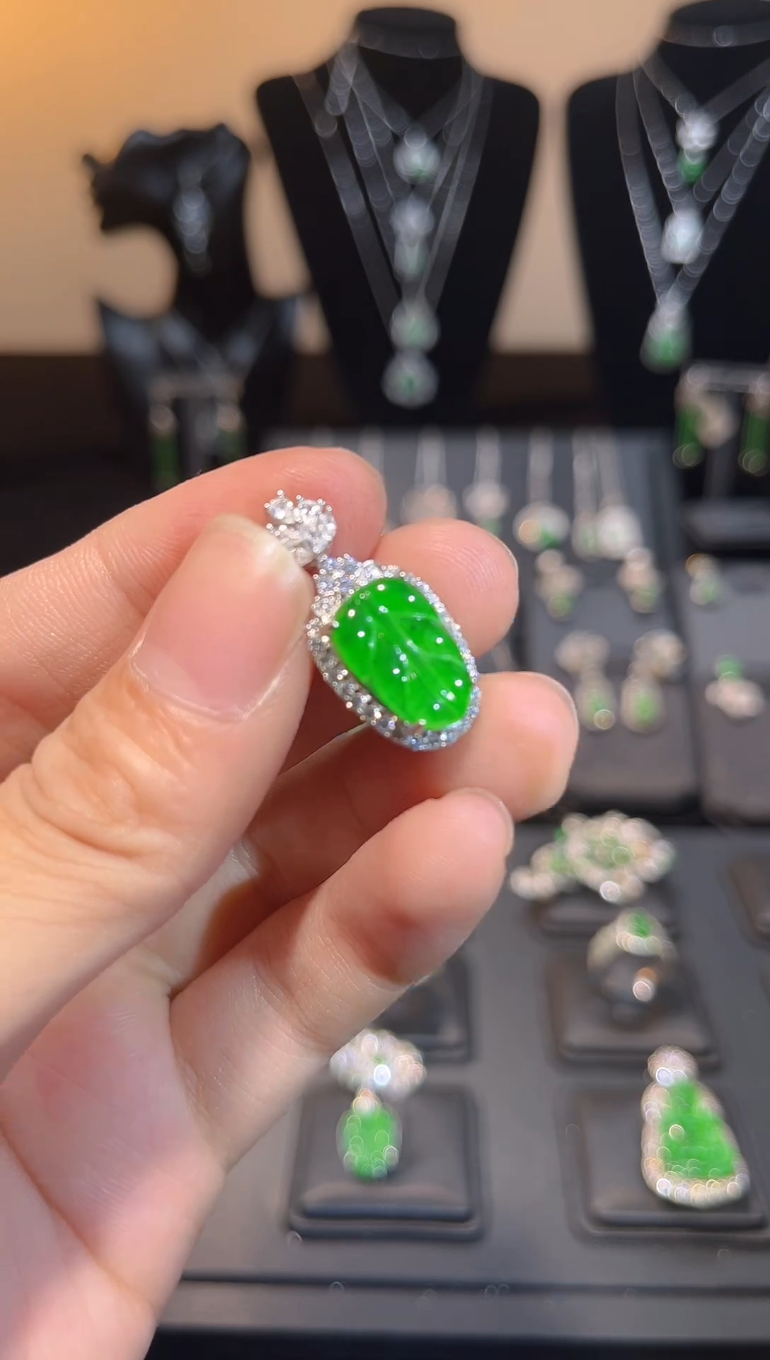 吊坠(不含链)银S925镶嵌翡翠人****?叶子