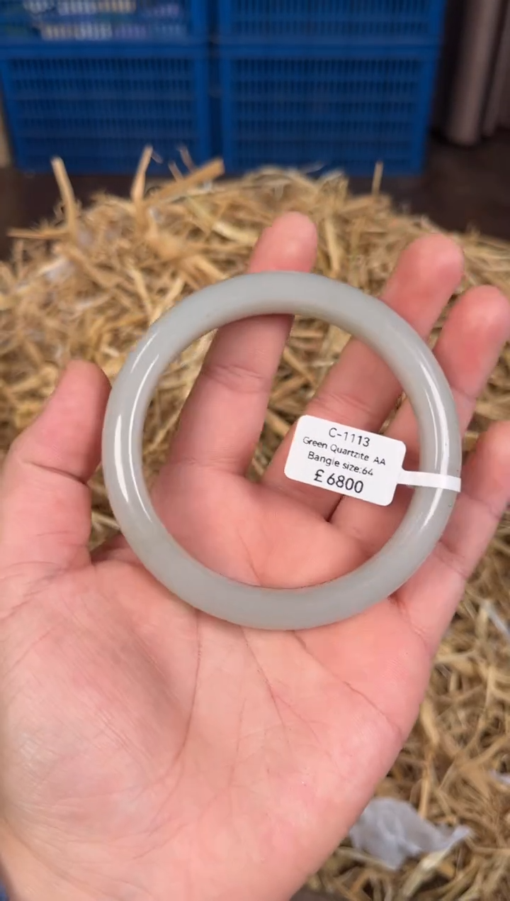 未镶嵌手镯石英质玉C1113