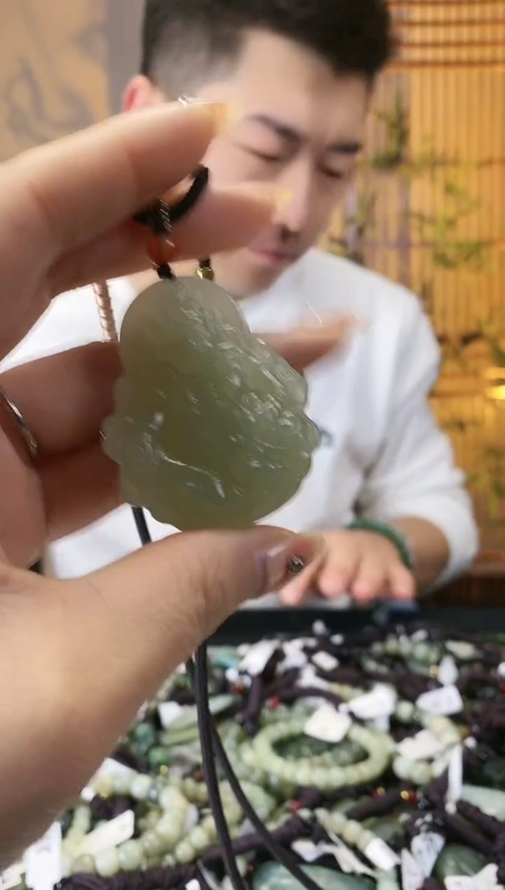 【闪购商品】和田玉颈饰未镶嵌多样性发货，拍一发一
