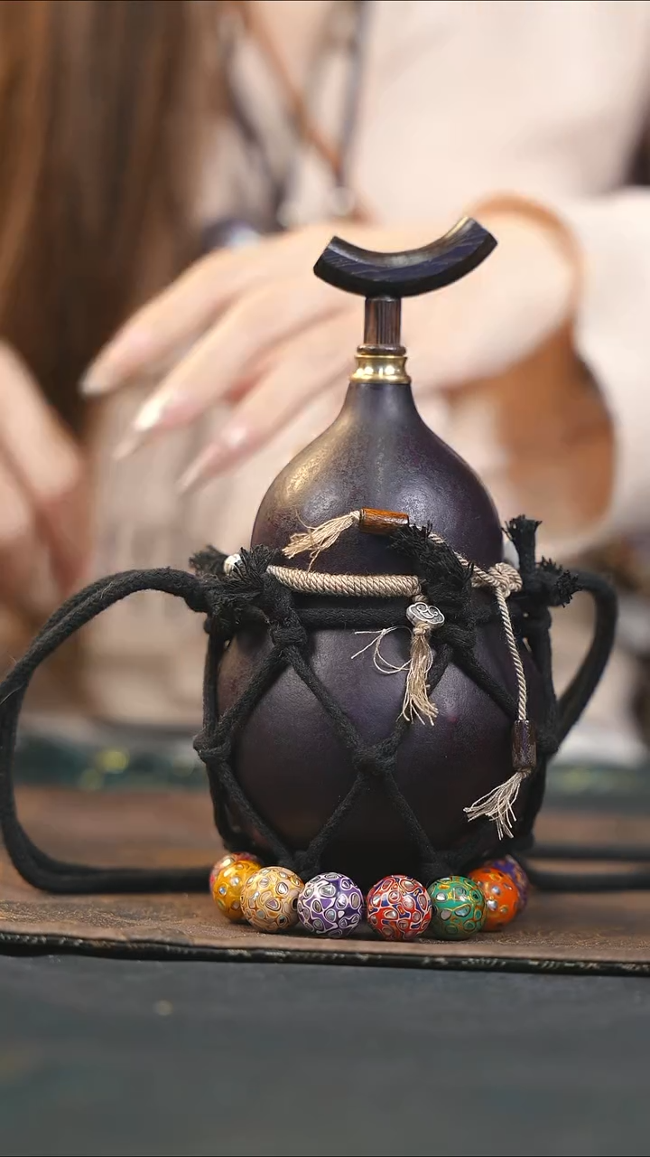 【闪购商品】WH208大漆酒葫芦不包手串及旋转底座