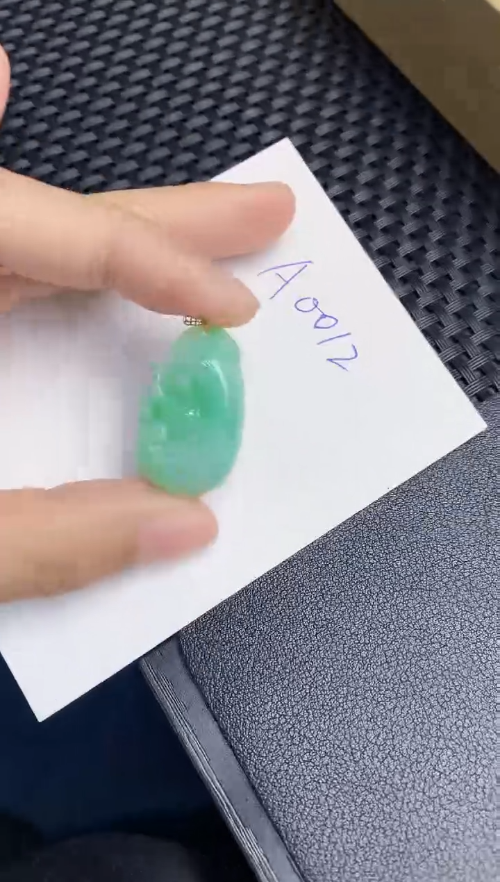 【闪购商品】翡翠颈饰18K金镶嵌000000000