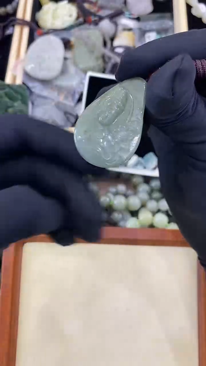吊坠(赠链)未镶嵌和田玉273