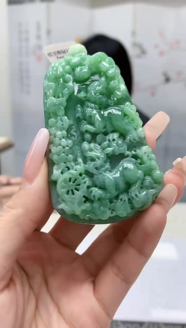 【闪购商品】定制翡翠未镶嵌3123lr-毛货挂件51