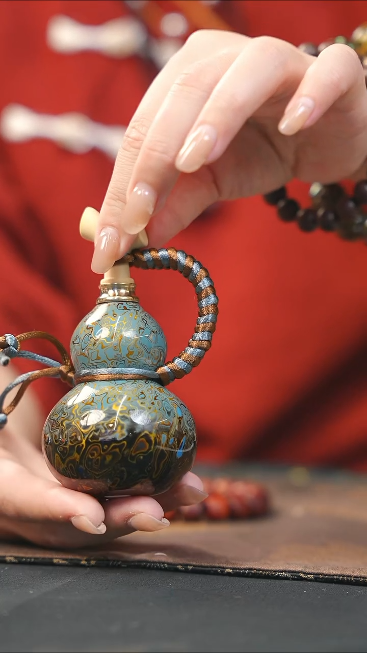 【闪购商品】RP115大漆精致小手捻(开口）