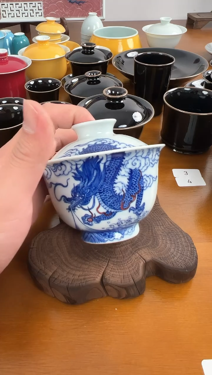 【闪购商品】照夜白青花龙纹盖碗