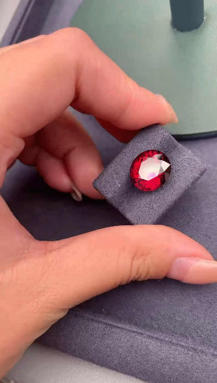 【闪购商品】石榴石裸石未镶嵌9.6ct镁铝