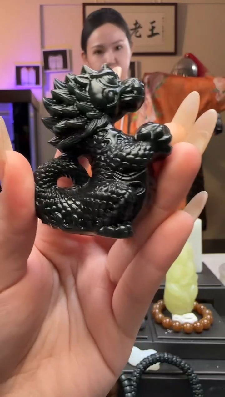 【闪购商品】和田玉青玉祥龙未镶嵌摆件