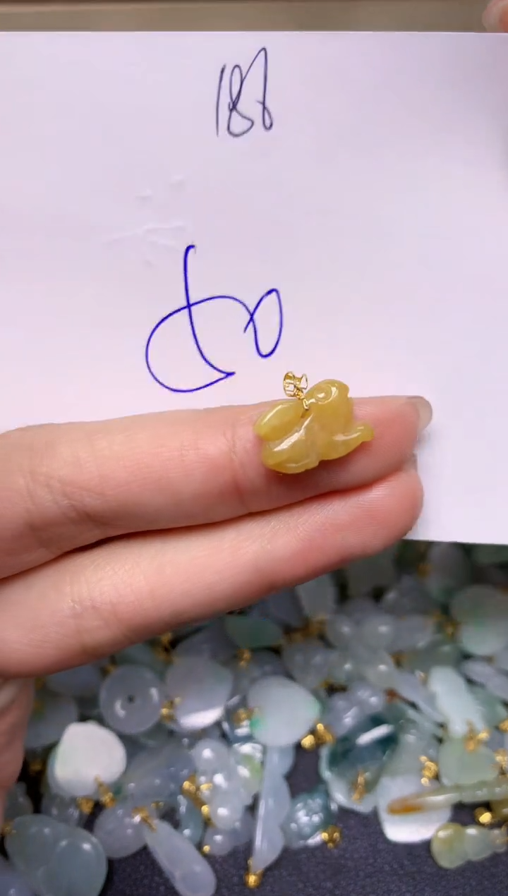 【闪购商品】翡翠颈饰18K金镶嵌天然翡翠A货