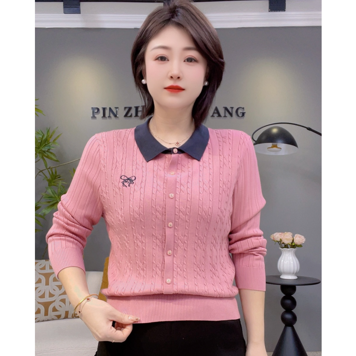 2025冬季新款翻领设计感天丝长袖小衫11173