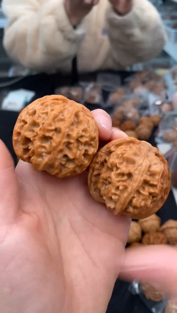 【闪购商品】文玩核桃把件苹果园41-t740