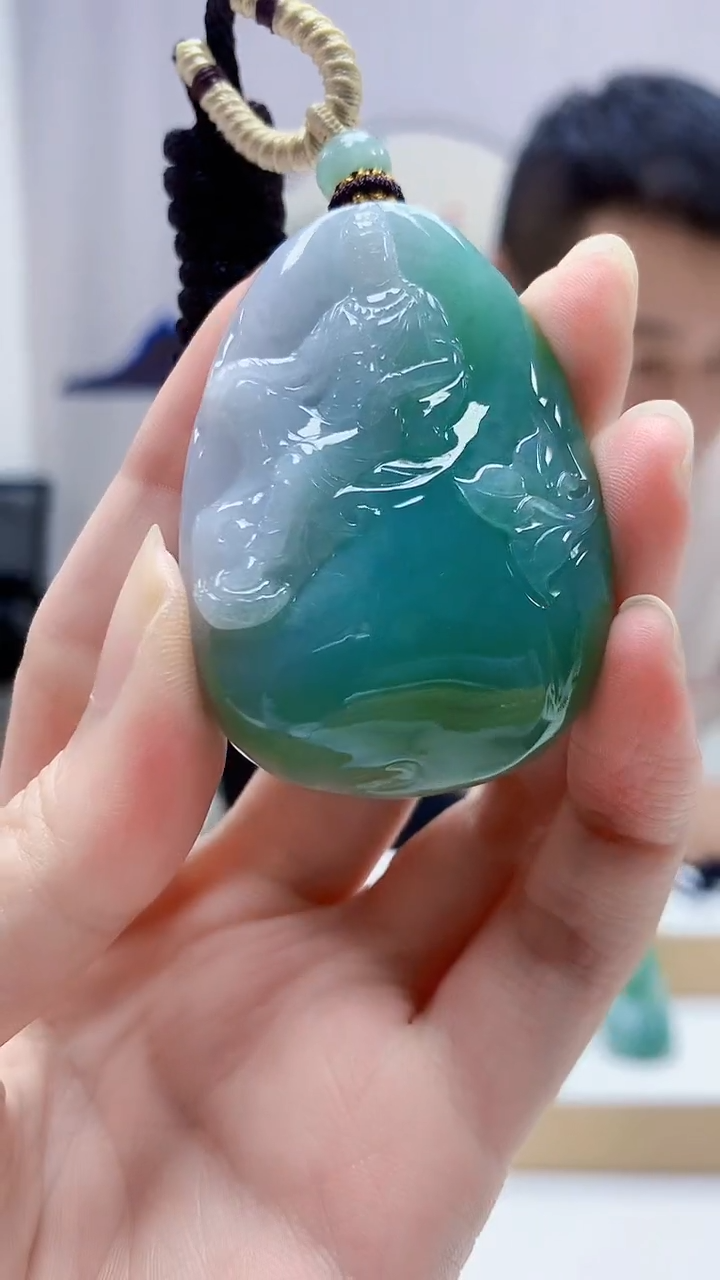 未镶嵌定制翡翠可***道4898zm-毛货挂件