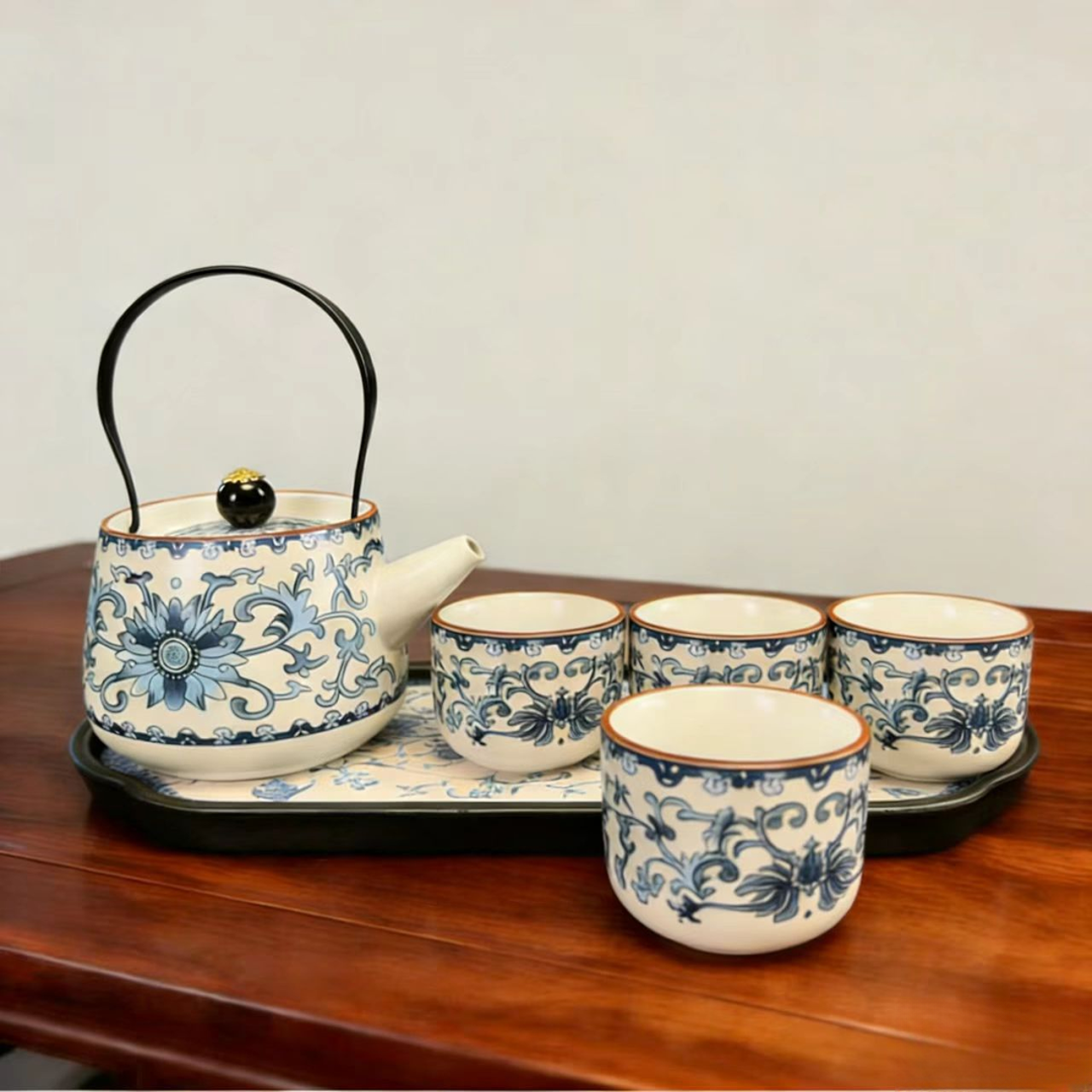 SZ青花缠枝纹提梁壶+盖碗+杯子4只+缠枝纹茶盘ZH    4099