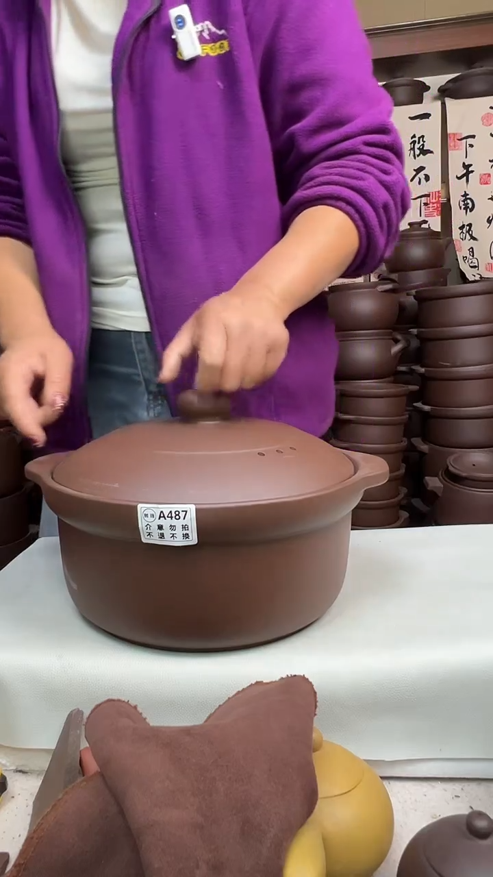 宜兴紫砂微瑕5升锅A487