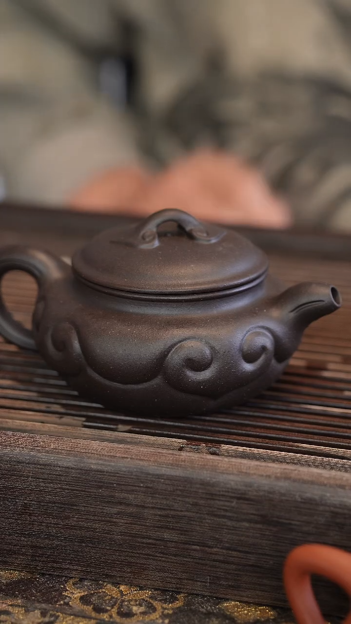 茶壶紫砂如意仿古 黑金砂 半手工 260cc
