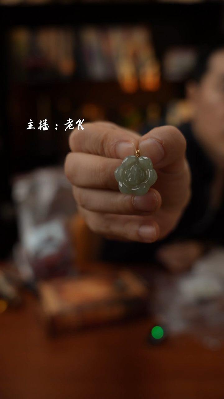 翡翠未镶嵌颈饰花朵翡翠-500