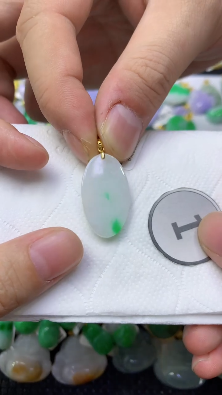 颈饰未镶嵌翡翠天然缅甸翡翠A货