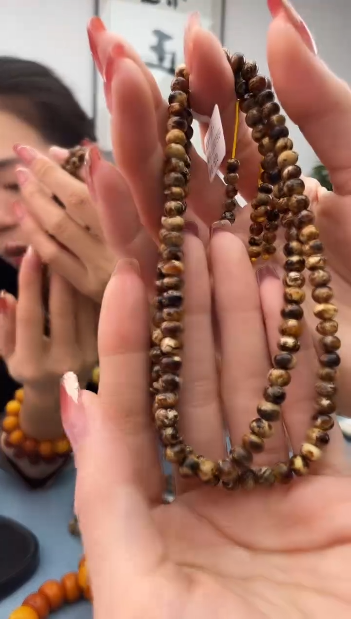 【闪购商品】琥珀珠宝奇石未镶嵌，假一罚十6