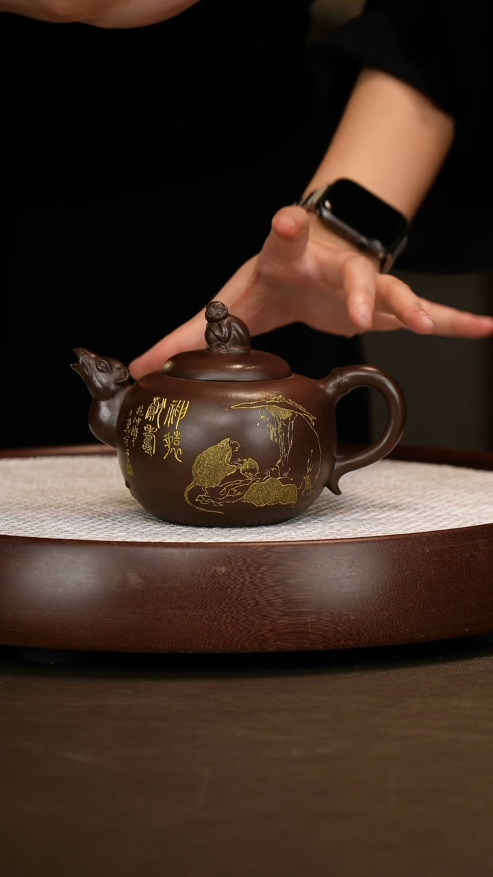 【张赦棠】灵猴献瑞 石红+白瓷十二生肖杯+梅花盆+李燕画