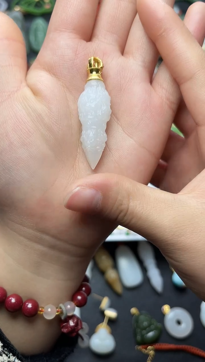 颈饰未镶嵌和田玉金刚杵06