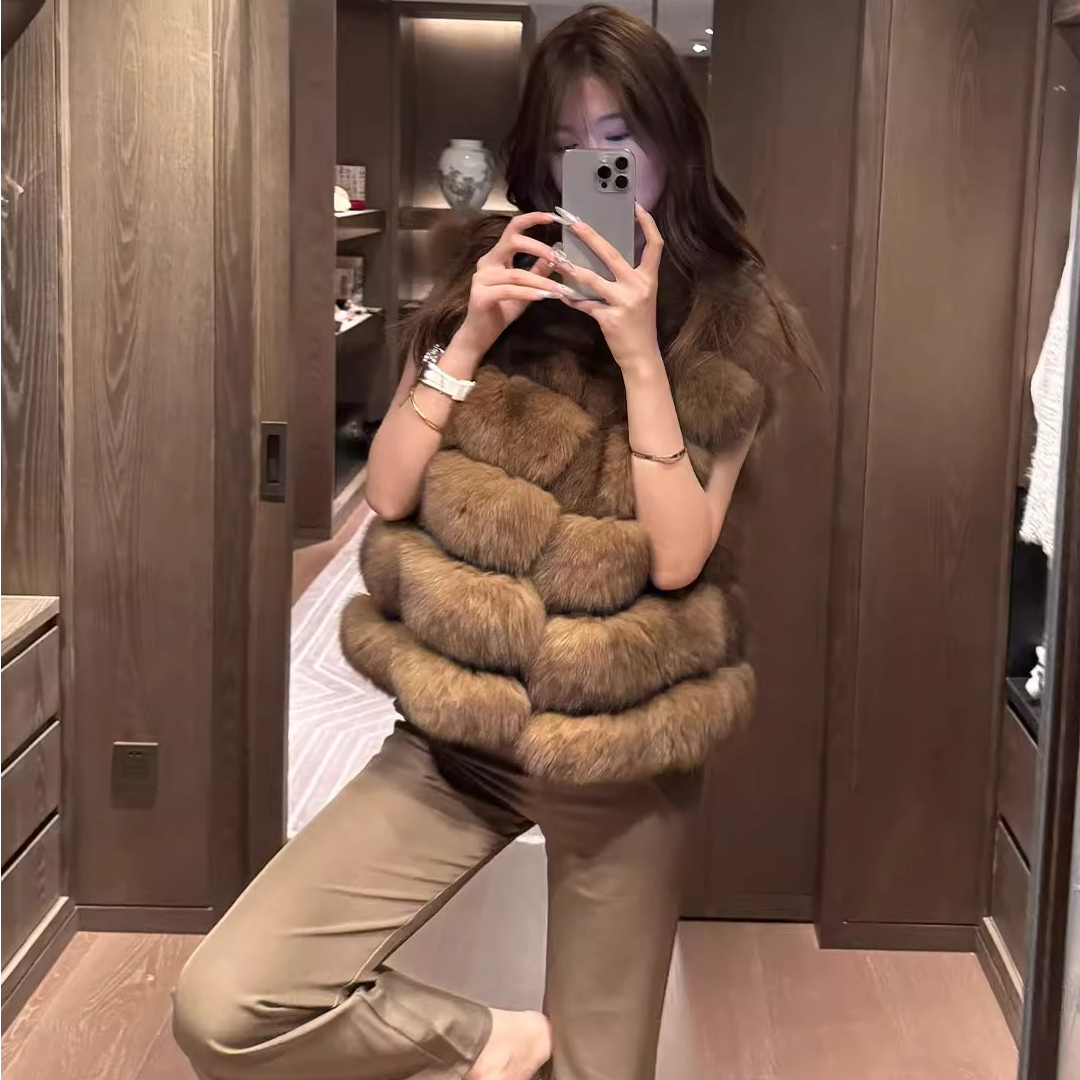 人造皮草 高级感仿狐狸环保皮草马甲女2025秋冬时髦洋气毛毛外套