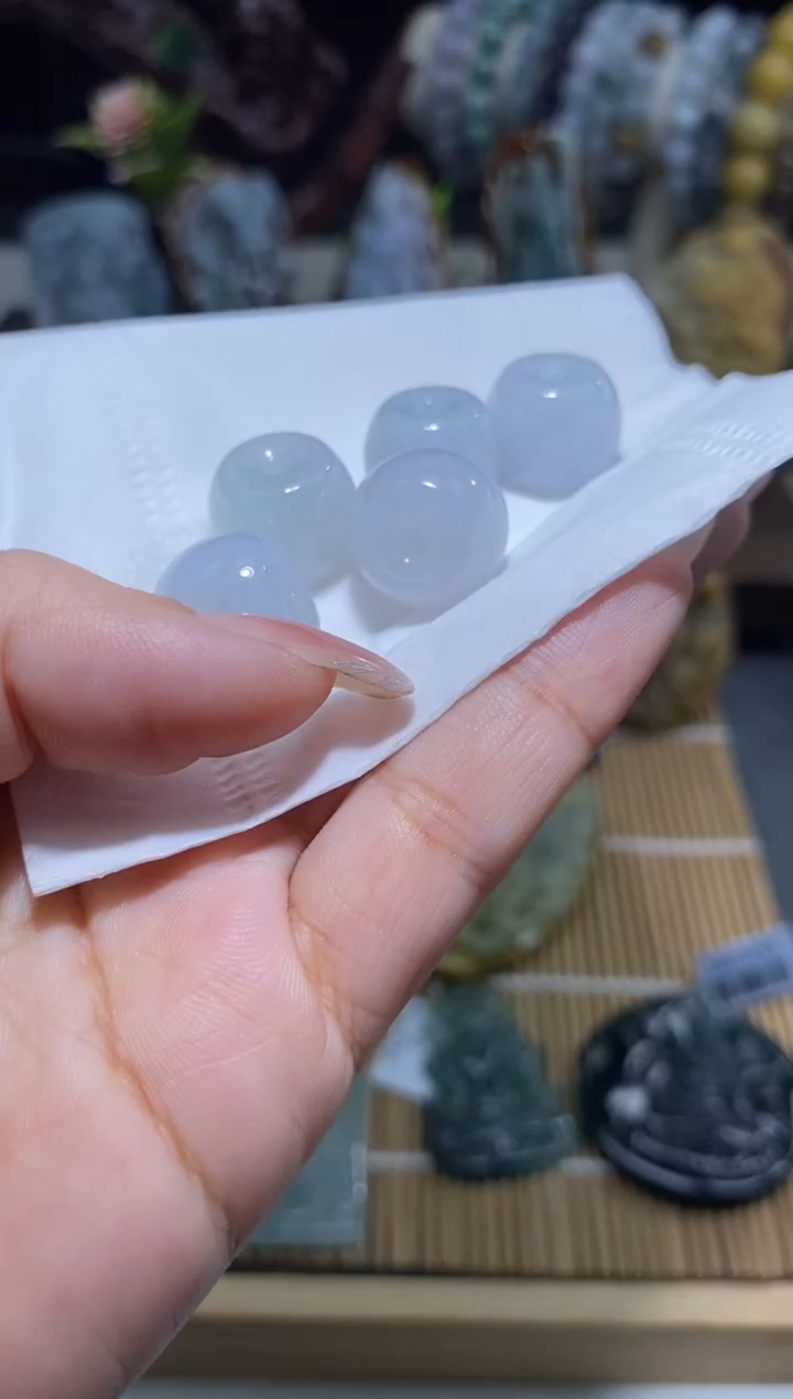 颈饰未镶嵌翡翠翡翠多样性发其一0102017