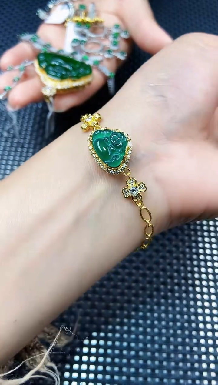 【闪购商品】翡翠手链未镶嵌11111111