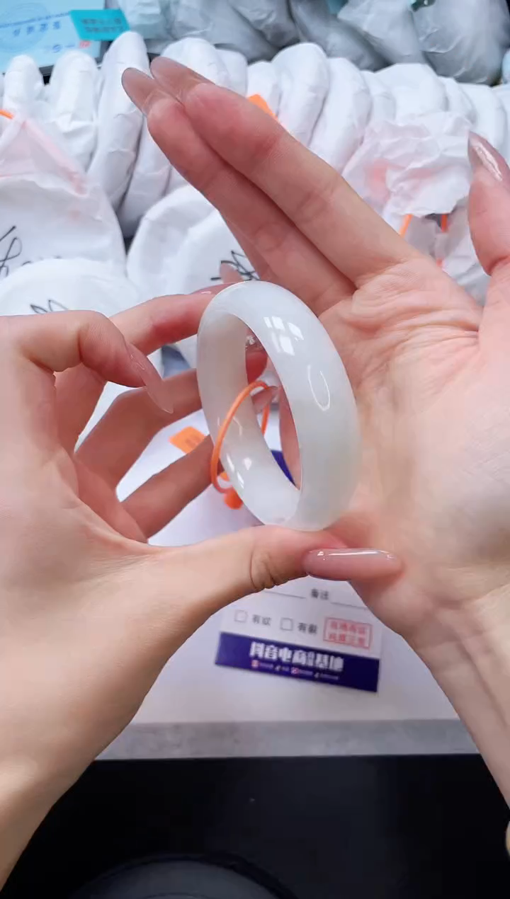 未镶嵌手镯和田玉4V61-55