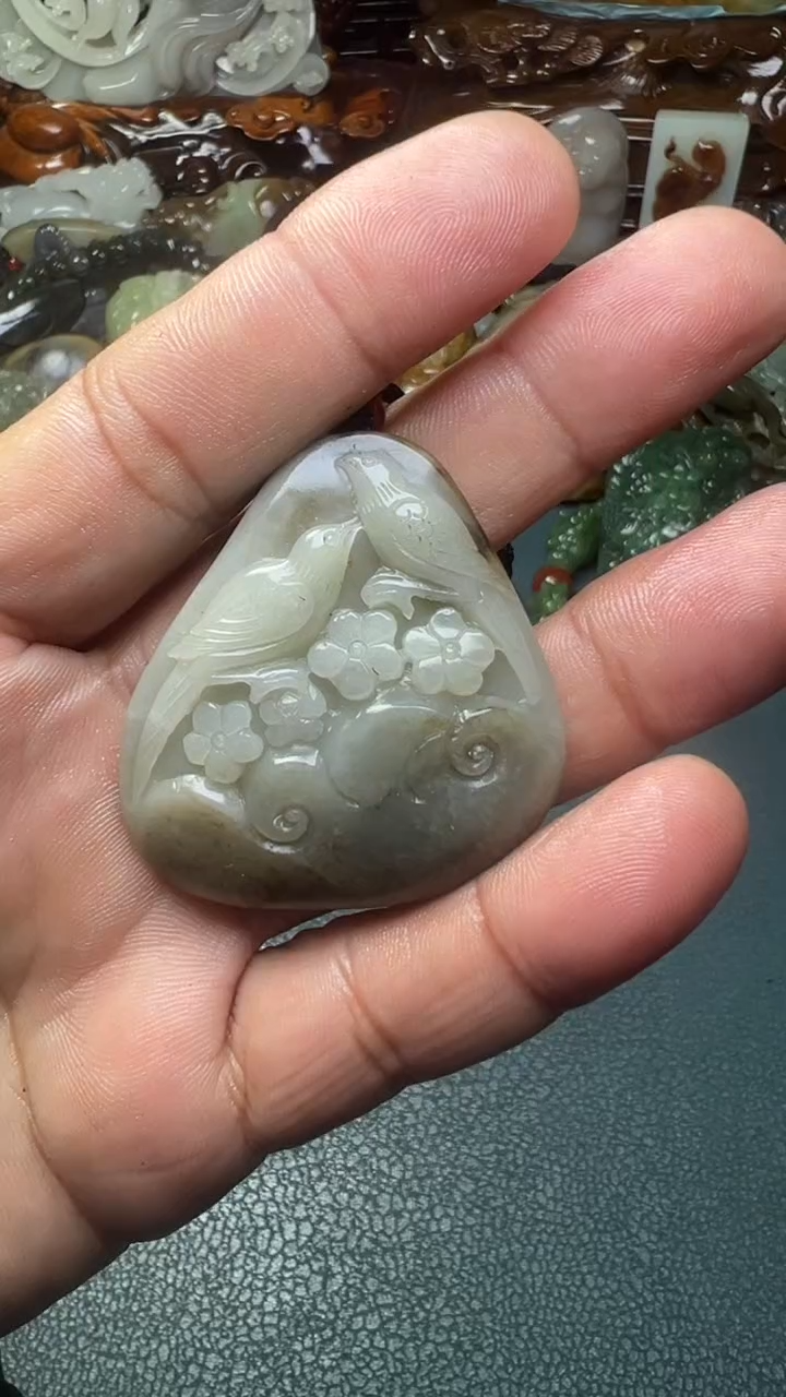 未镶嵌和田玉把件-