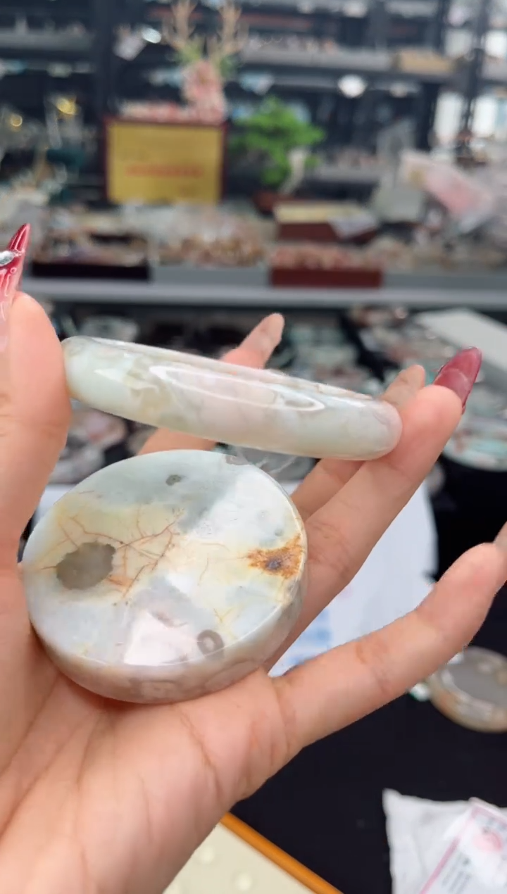 【闪购商品】石英质玉手镯未镶嵌61圈口（赠品镯心）6540120