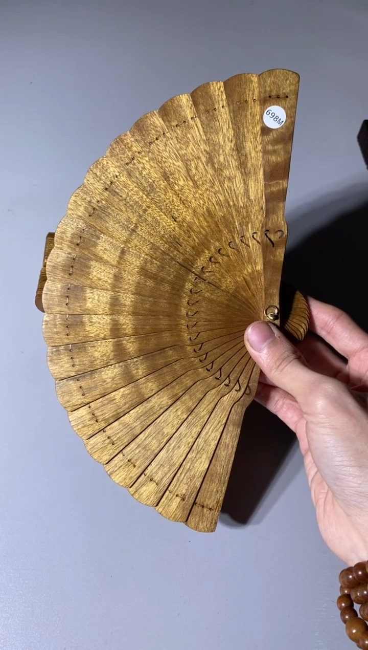 【闪购商品】金丝楠698号15cm金丝楠木小叶桢楠扇子