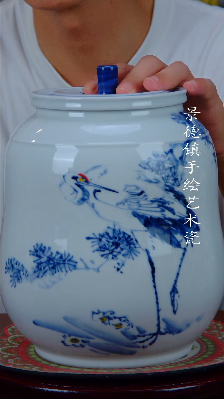 现代景德镇手工手绘陶瓷摆件10