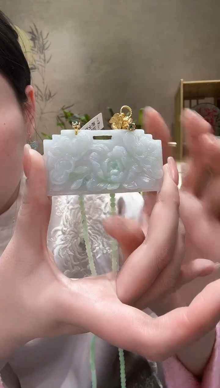 【闪购商品】翡翠颈饰未镶嵌吊坠