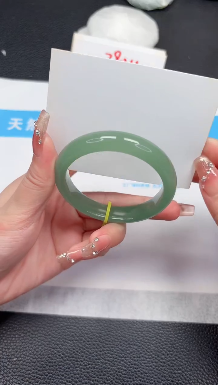 【闪购商品】石英质玉手镯未镶嵌442-53