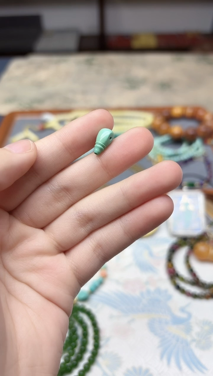 未镶嵌绿松石挂件?****豆松石三通配饰GW