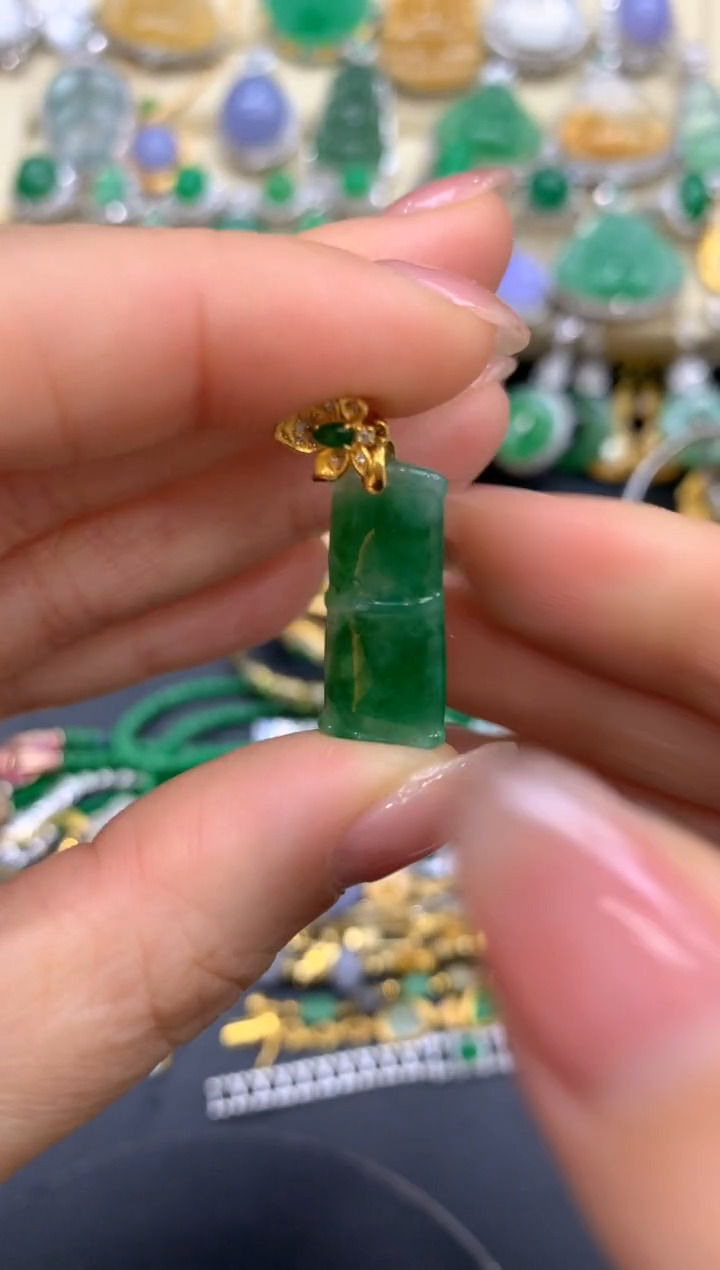 【闪购商品】翡翠颈饰18K金镶嵌99-中国好珍宝