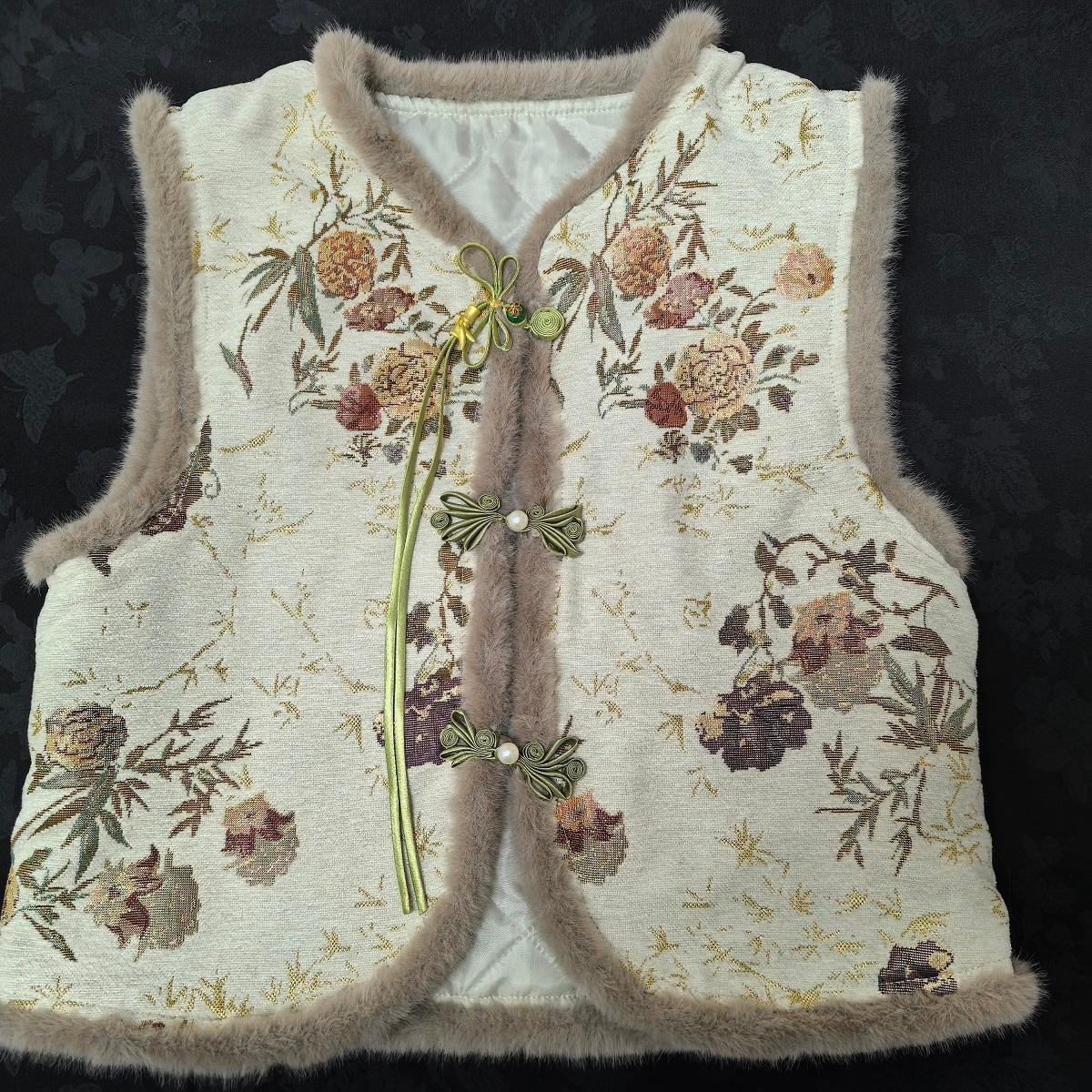 新款加绒加厚马甲背心秋冬装高端国潮盘扣新中式外套搭配旗袍上衣