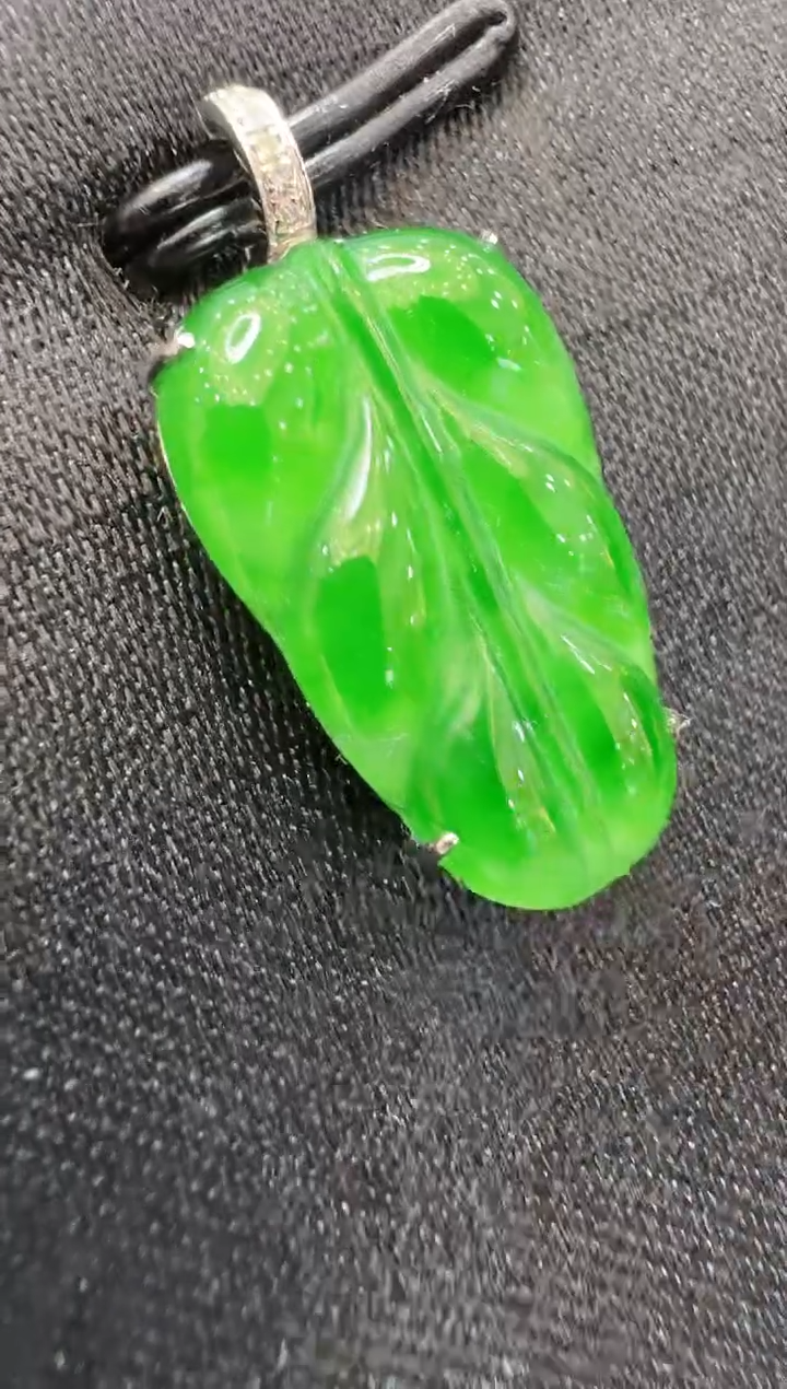 【闪购商品】翡翠吊坠(不含链)18K金镶嵌多样性团购发一件