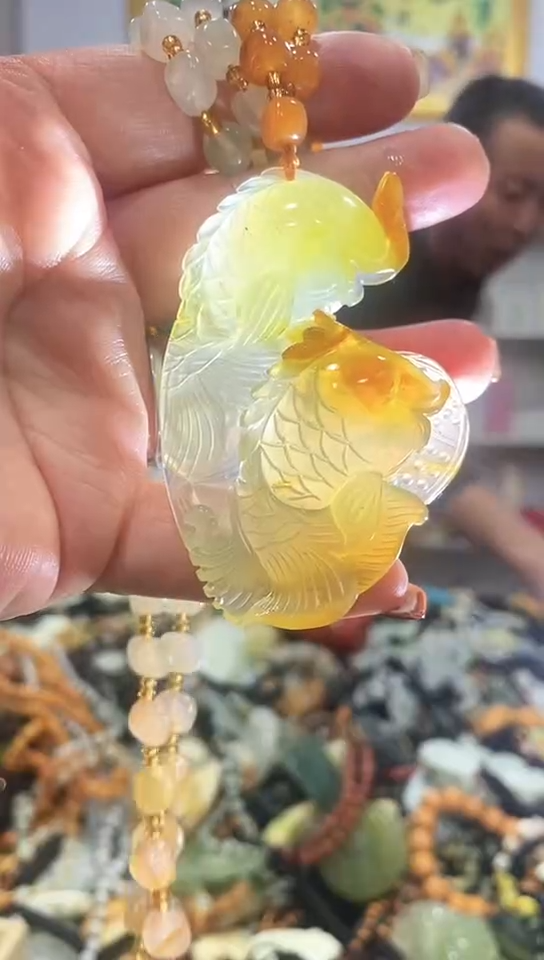 未镶嵌岫玉挂件 