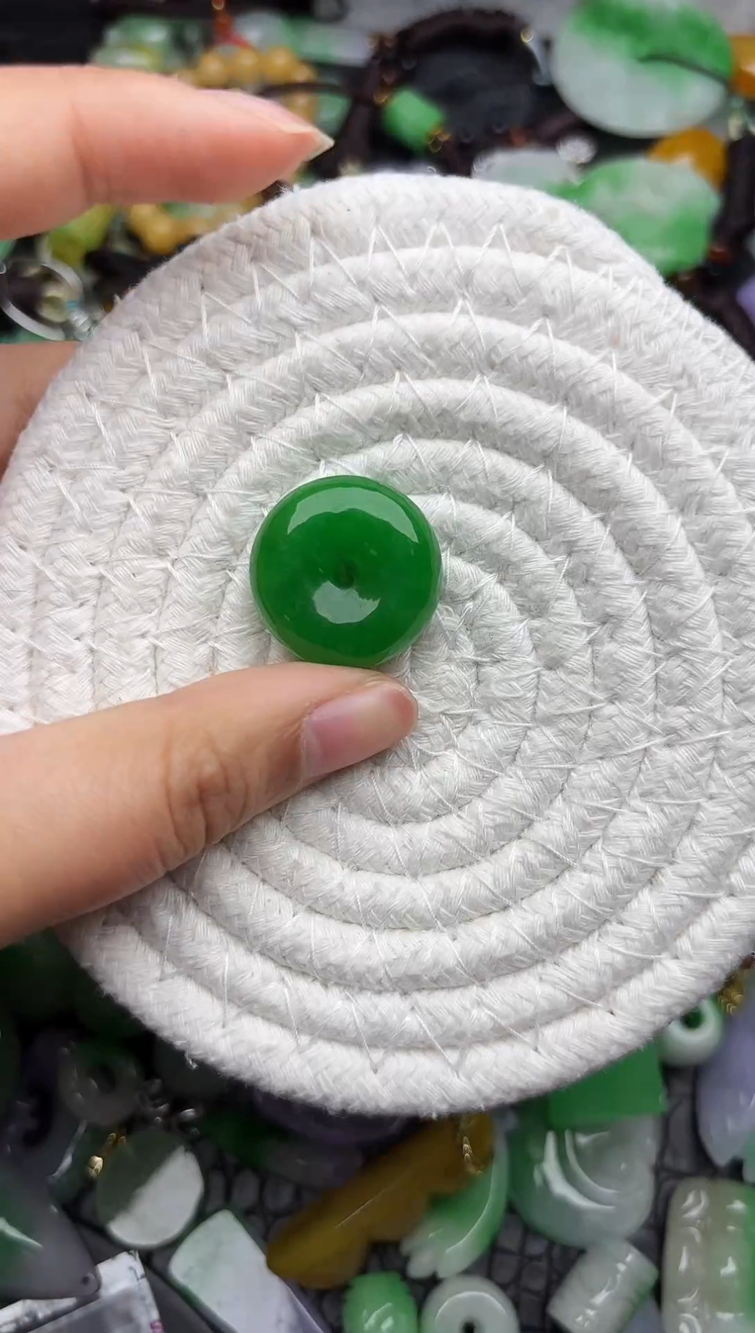 颈饰未镶嵌翡翠缅甸翡翠吊坠