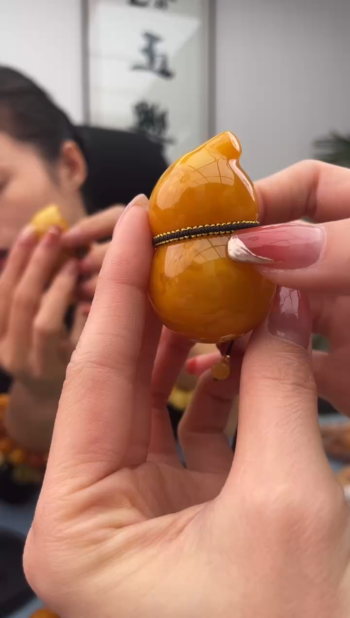 【闪购商品】琥珀珠宝奇石未镶嵌假一赔十，多样性发一件瑕