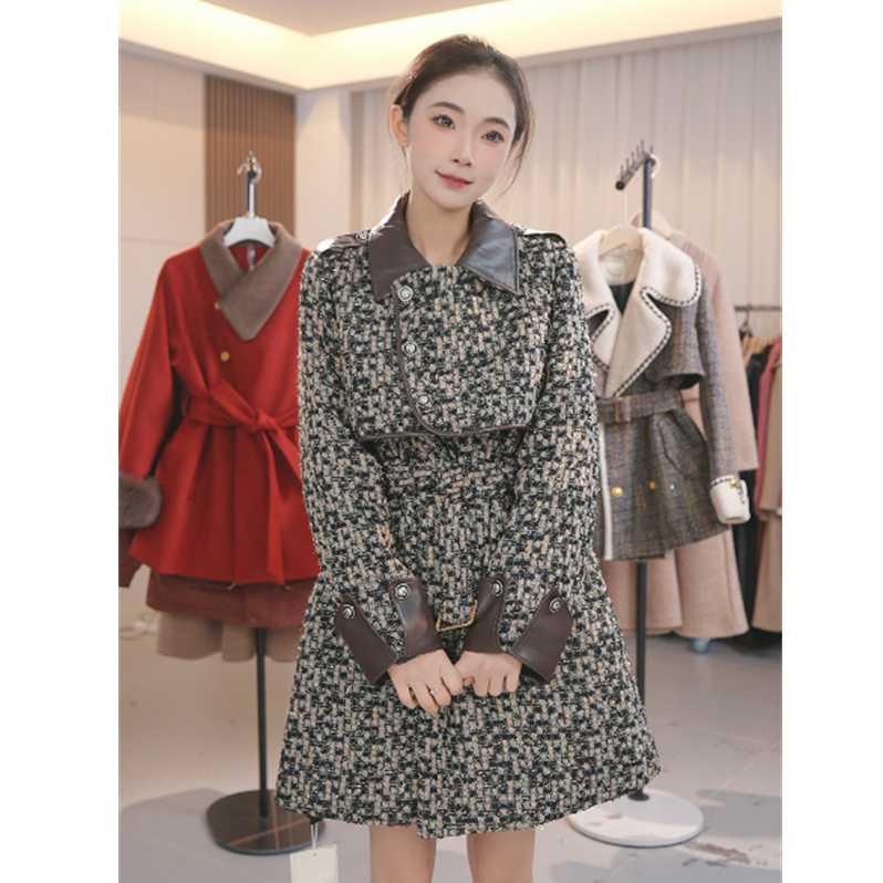 W2288轻奢气质高级感收腰显瘦外套女冬季小香风粗花斗篷式中长款