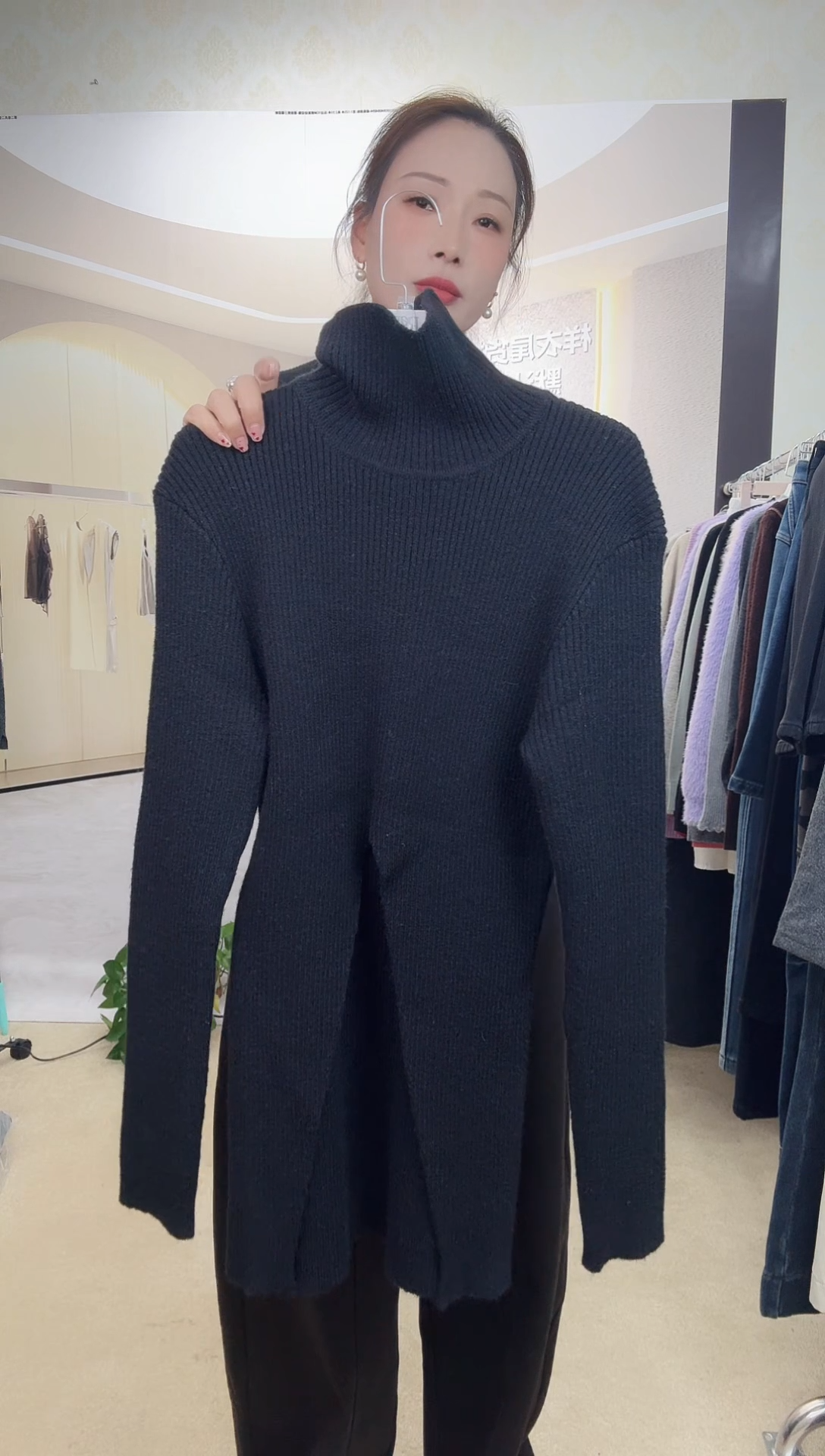 鹿毛哎****️黑色开叉