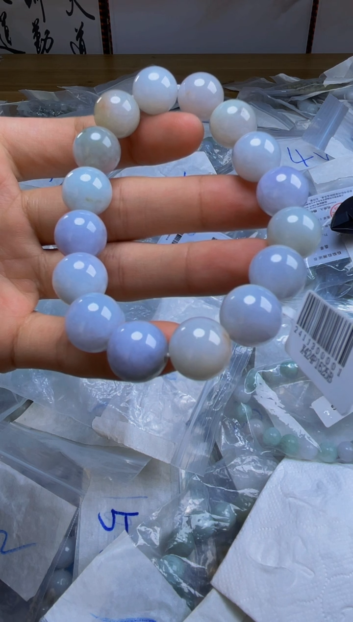 定制翡翠未镶嵌珠串