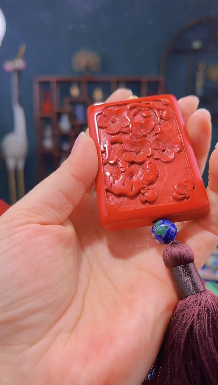 非遗技艺 雕漆挂件 梅开五福